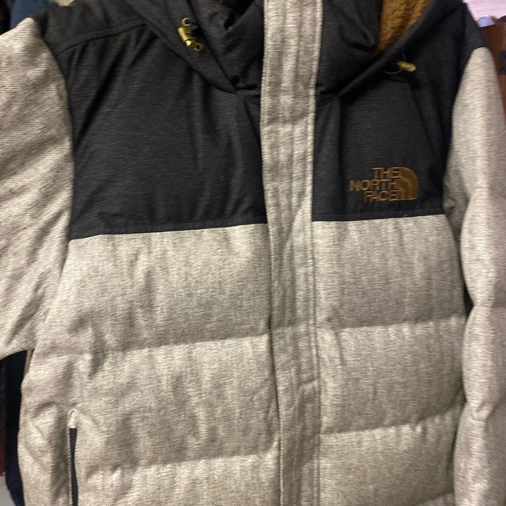 Selling a slightly used Northface winter jacket
